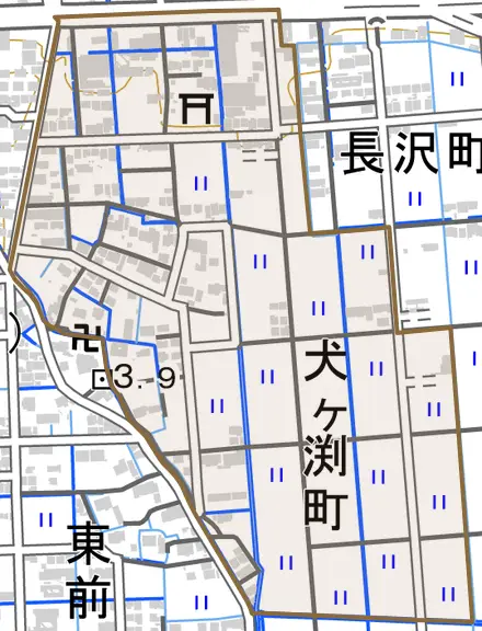 犬ヶ渕町とその周辺の地図。町の範囲を重ねている