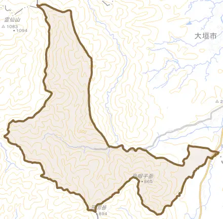 上石津町時山とその周辺の地図。町の範囲を重ねている