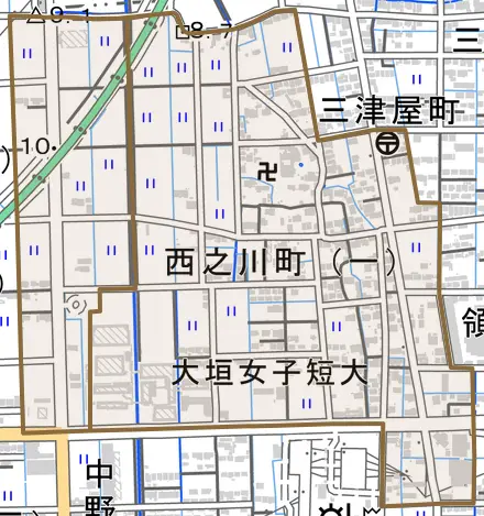 西之川町とその周辺の地図。町の範囲を重ねている