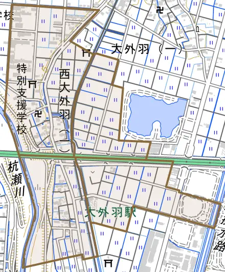 西大外羽とその周辺の地図。町の範囲を重ねている