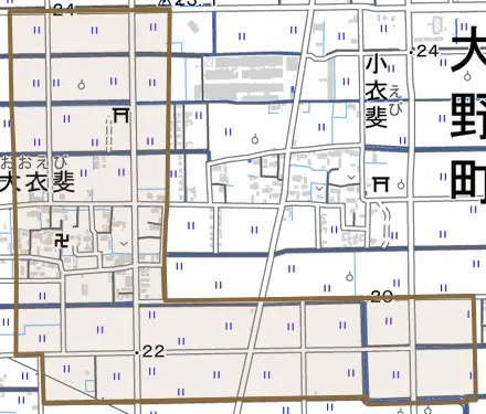 大字大衣斐とその周辺の地図。町の範囲を重ねている