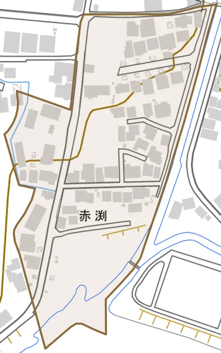 赤渕とその周辺の地図。町の範囲を重ねている