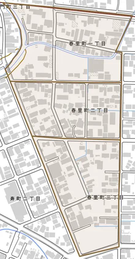 春里町とその周辺の地図。町の範囲を重ねている