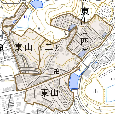 東山とその周辺の地図。町の範囲を重ねている