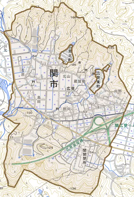 広見とその周辺の地図。町の範囲を重ねている