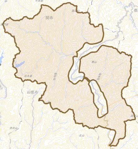 板取とその周辺の地図。町の範囲を重ねている