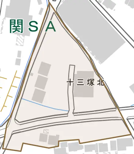 十三塚北とその周辺の地図。町の範囲を重ねている