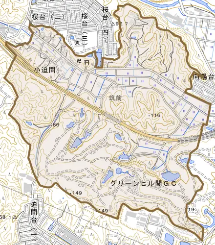 小迫間とその周辺の地図。町の範囲を重ねている