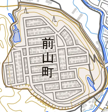 前山町とその周辺の地図。町の範囲を重ねている