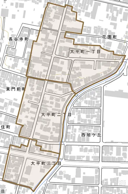 大平町とその周辺の地図。町の範囲を重ねている