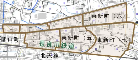東新町とその周辺の地図。町の範囲を重ねている