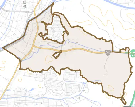 山田とその周辺の地図。町の範囲を重ねている