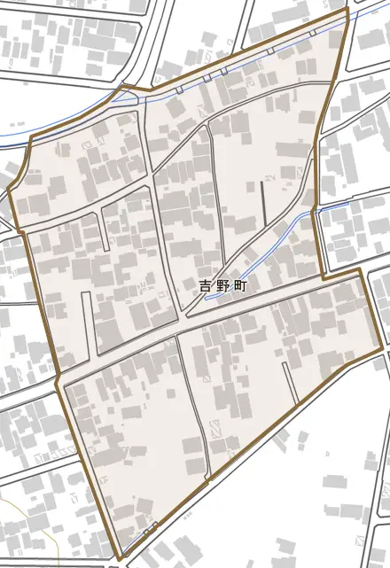 吉野町とその周辺の地図。町の範囲を重ねている