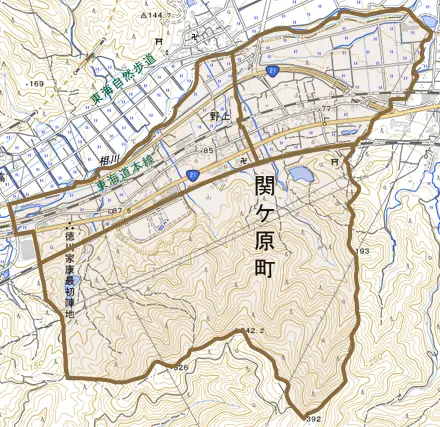 大字野上とその周辺の地図。町の範囲を重ねている