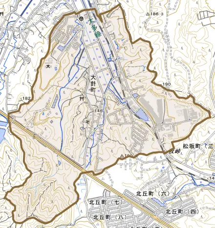大針町とその周辺の地図。町の範囲を重ねている