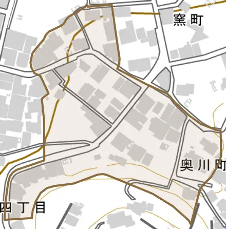 奥川町とその周辺の地図。町の範囲を重ねている