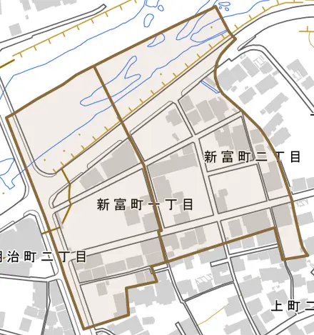 新富町とその周辺の地図。町の範囲を重ねている