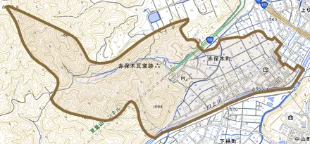 赤保木町とその周辺の地図。町の範囲を重ねている