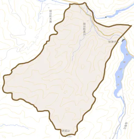 朝日町黒川とその周辺の地図。町の範囲を重ねている