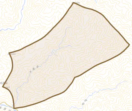 上宝町下佐谷とその周辺の地図。町の範囲を重ねている