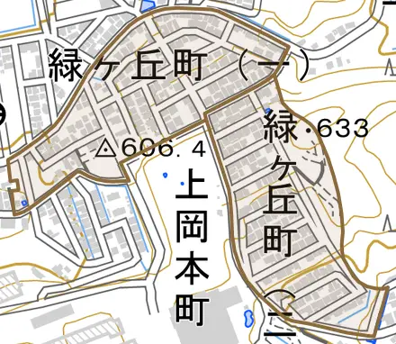 緑ケ丘町とその周辺の地図。町の範囲を重ねている