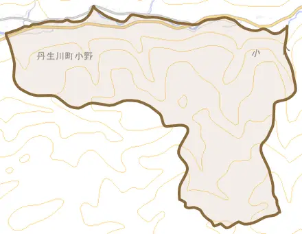 丹生川町小野とその周辺の地図。町の範囲を重ねている