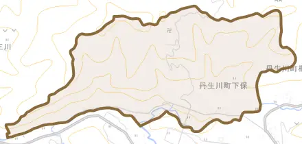 丹生川町下保とその周辺の地図。町の範囲を重ねている