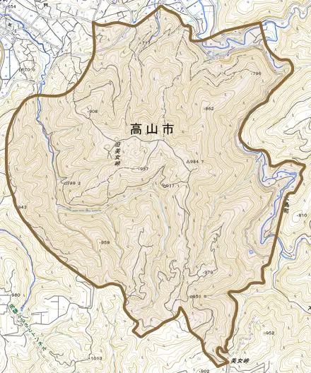 大島町とその周辺の地図。町の範囲を重ねている