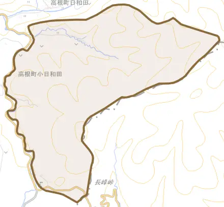 高根町小日和田とその周辺の地図。町の範囲を重ねている