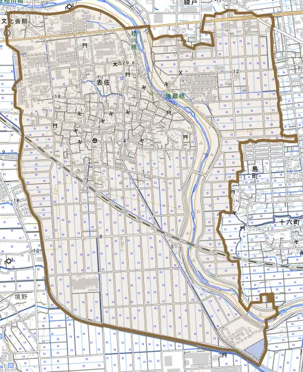 表佐とその周辺の地図。町の範囲を重ねている