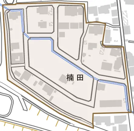 楠田とその周辺の地図。町の範囲を重ねている