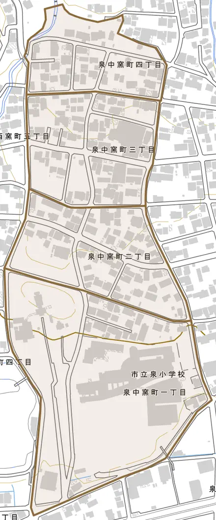 泉中窯町とその周辺の地図。町の範囲を重ねている
