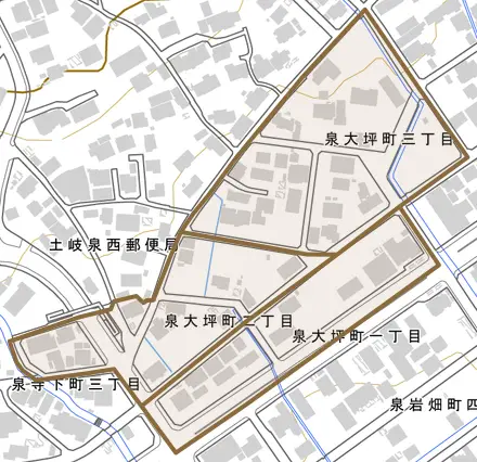 泉大坪町とその周辺の地図。町の範囲を重ねている