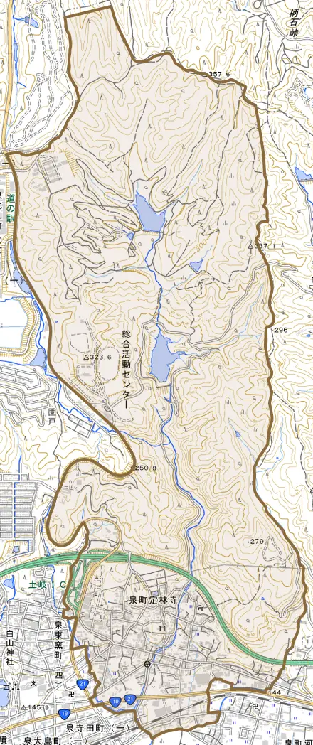 泉町定林寺とその周辺の地図。町の範囲を重ねている