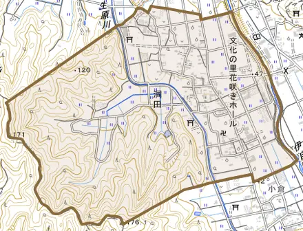 洞田とその周辺の地図。町の範囲を重ねている