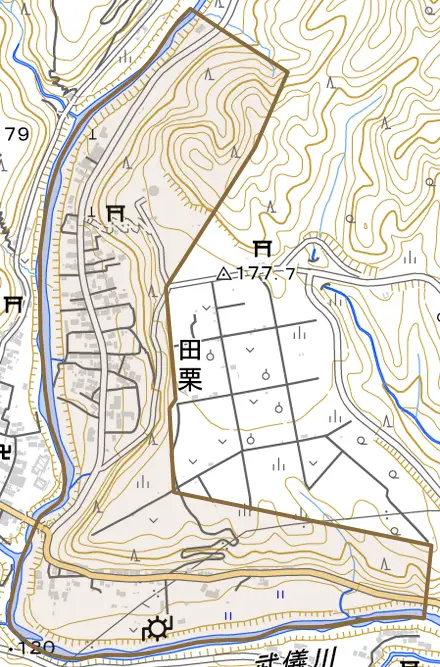 田栗とその周辺の地図。町の範囲を重ねている