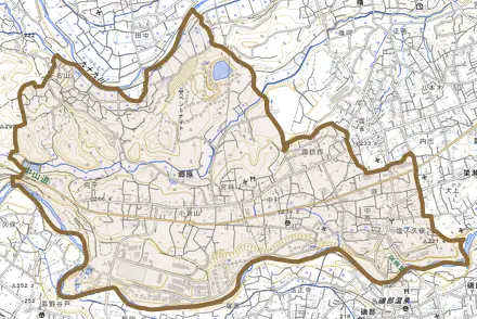 郷原とその周辺の地図。町の範囲を重ねている