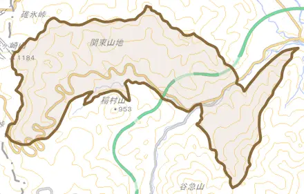 松井田町入山とその周辺の地図。町の範囲を重ねている