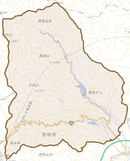 松井田町坂本とその周辺の地図。町の範囲を重ねている