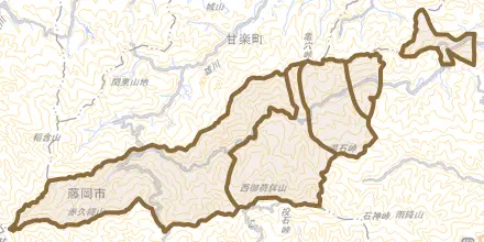 上日野とその周辺の地図。町の範囲を重ねている
