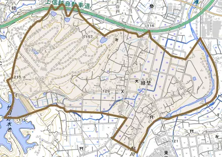 緑埜とその周辺の地図。町の範囲を重ねている