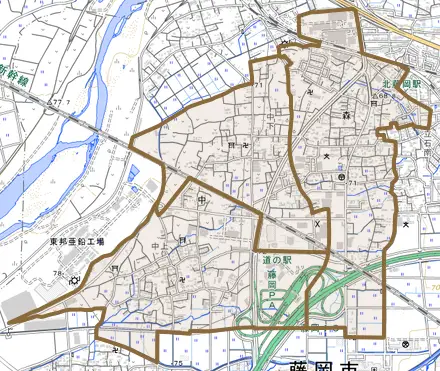 中とその周辺の地図。町の範囲を重ねている