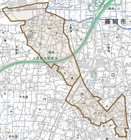 篠塚とその周辺の地図。町の範囲を重ねている
