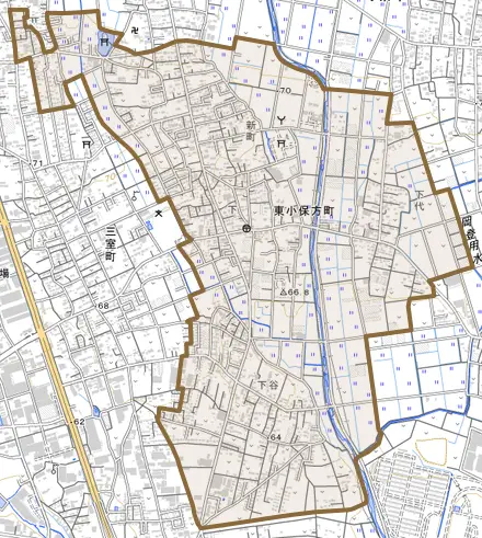 東小保方町とその周辺の地図。町の範囲を重ねている