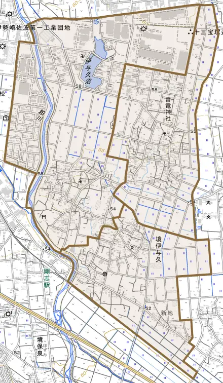 境伊与久とその周辺の地図。町の範囲を重ねている