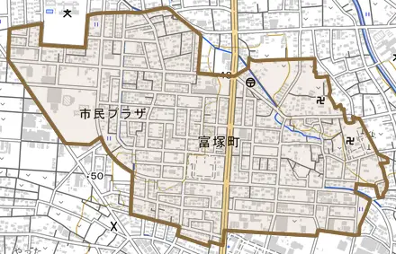 富塚町とその周辺の地図。町の範囲を重ねている