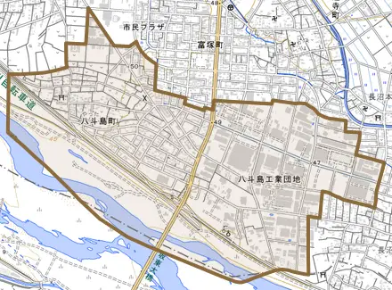 八斗島町とその周辺の地図。町の範囲を重ねている