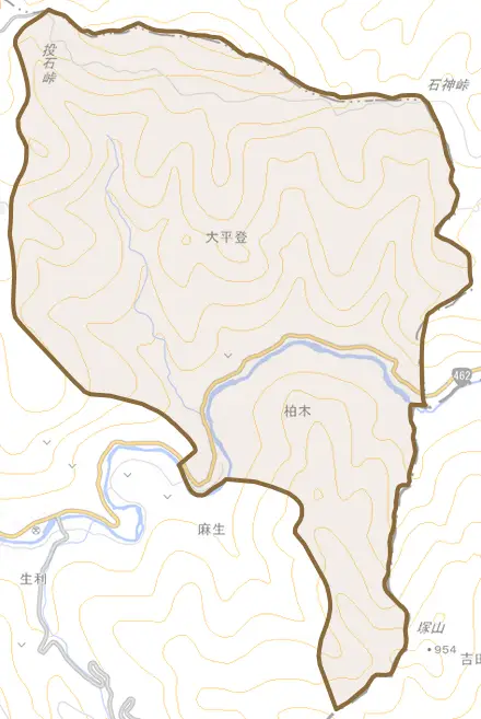 大字柏木とその周辺の地図。町の範囲を重ねている