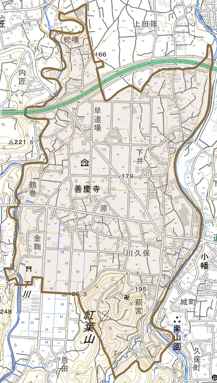 大字善慶寺とその周辺の地図。町の範囲を重ねている