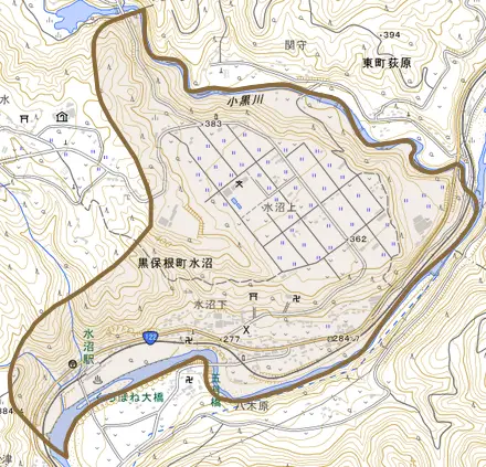 黒保根町水沼とその周辺の地図。町の範囲を重ねている
